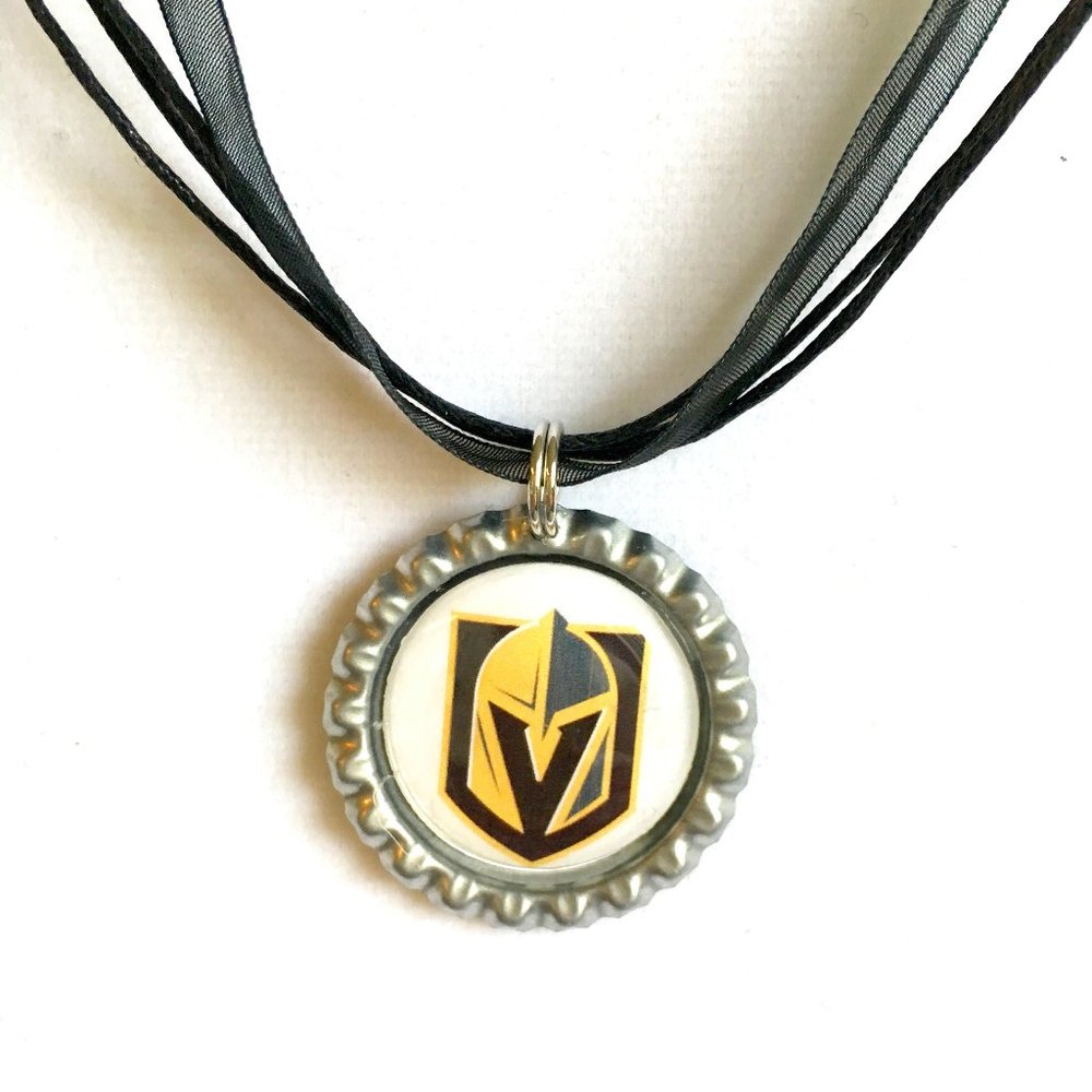 Las Vegas GOLDEN KNIGHTS Handmade Hockey Necklace *NEW*